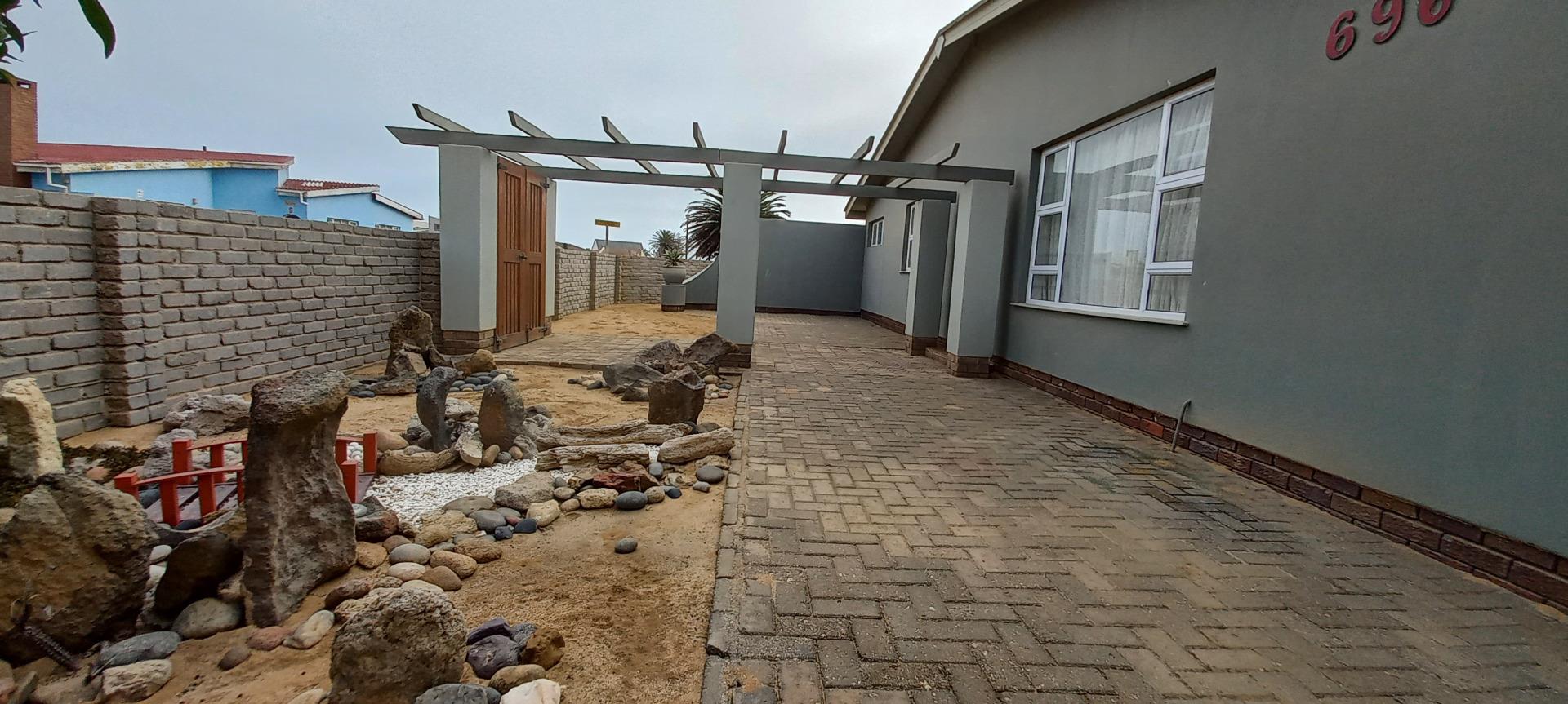 4 Bedroom House for Sale - Erongo