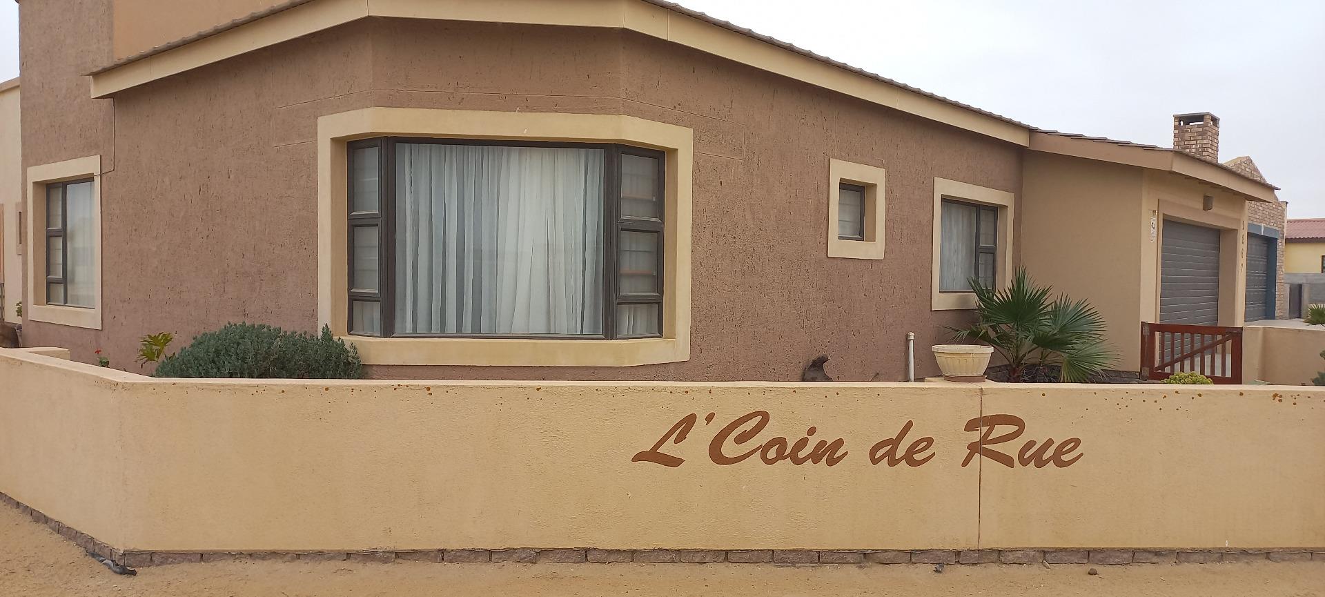4 Bedroom House for Sale - Erongo