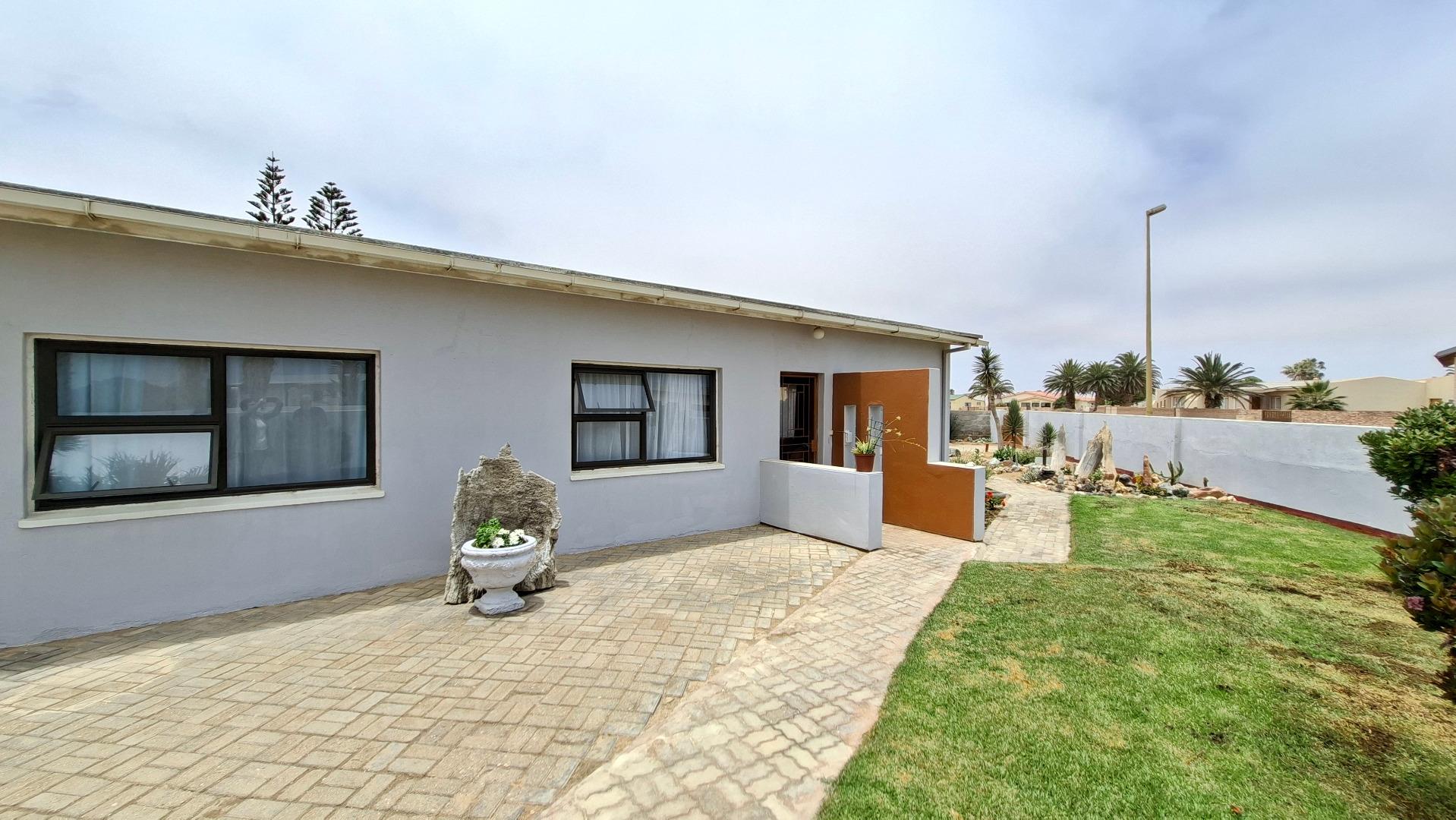 4 Bedroom House for Sale - Erongo