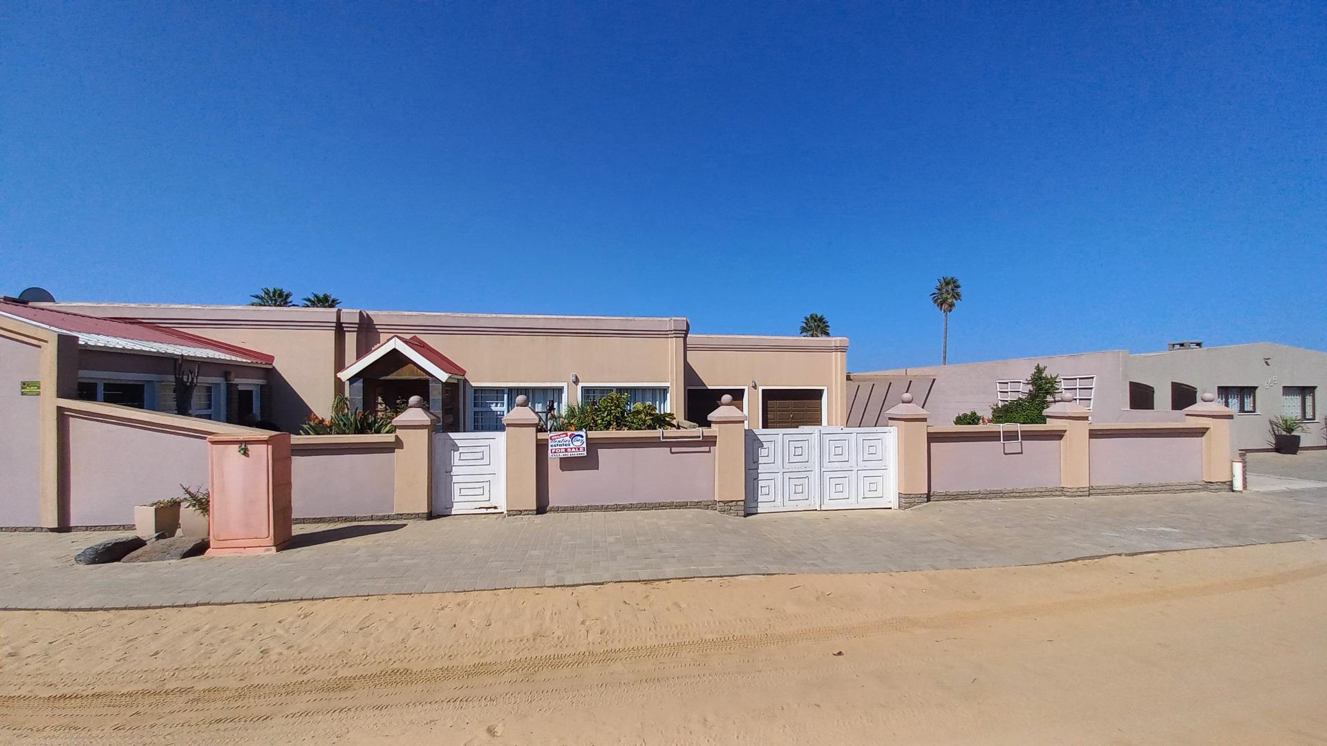 4 Bedroom House for Sale - Erongo