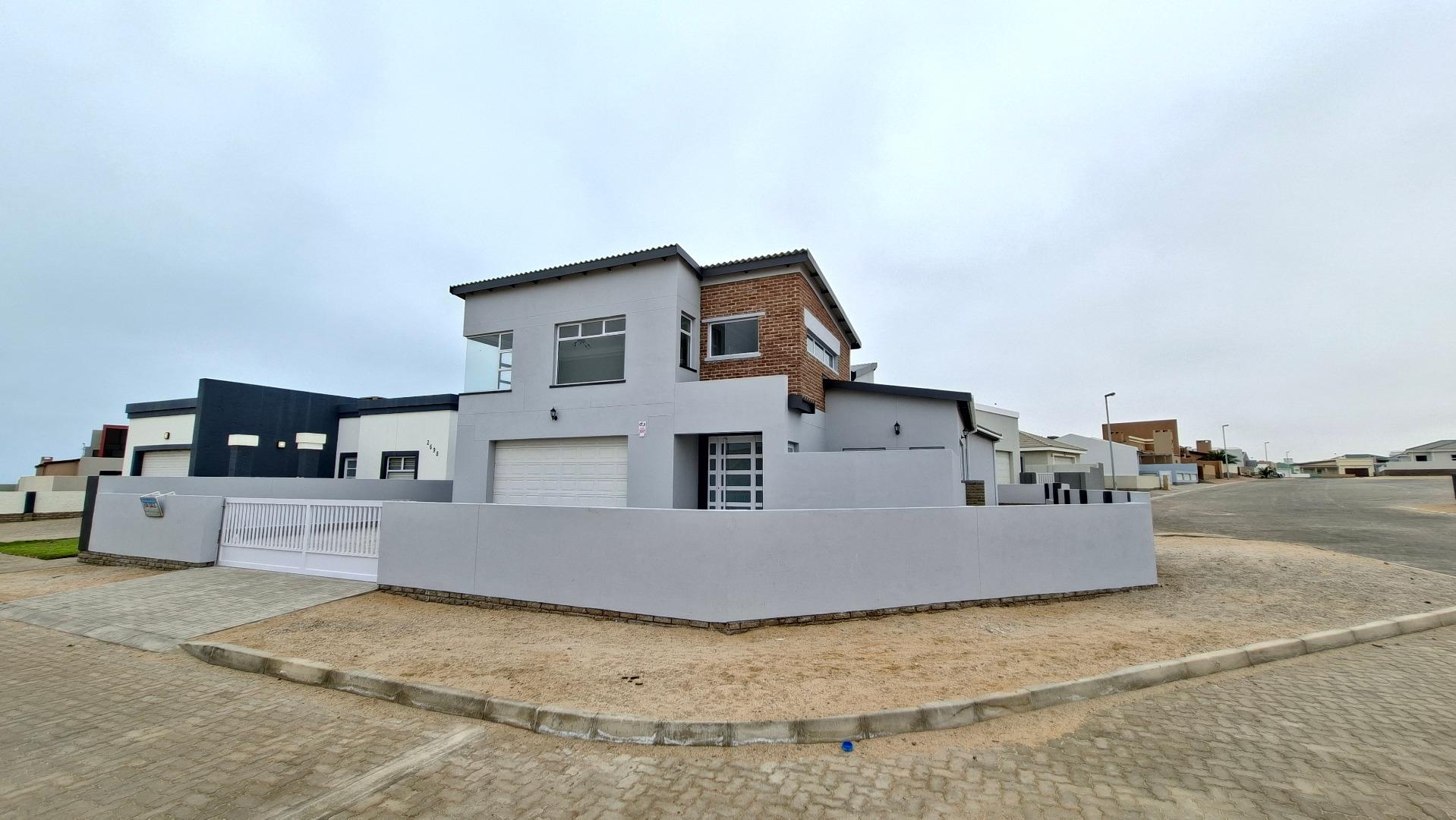 4 Bedroom House for Sale - Erongo