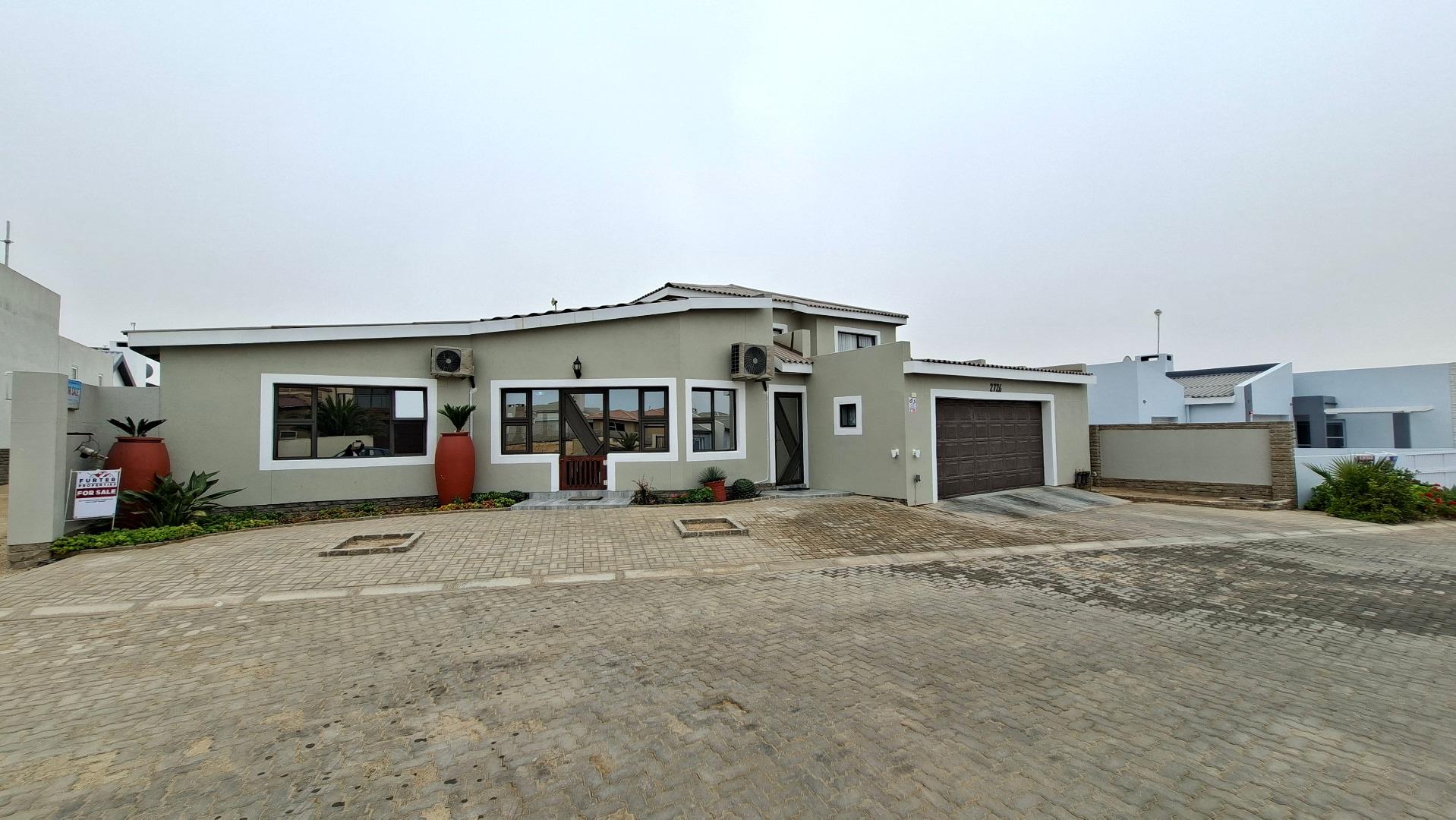 5 Bedroom House for Sale - Erongo