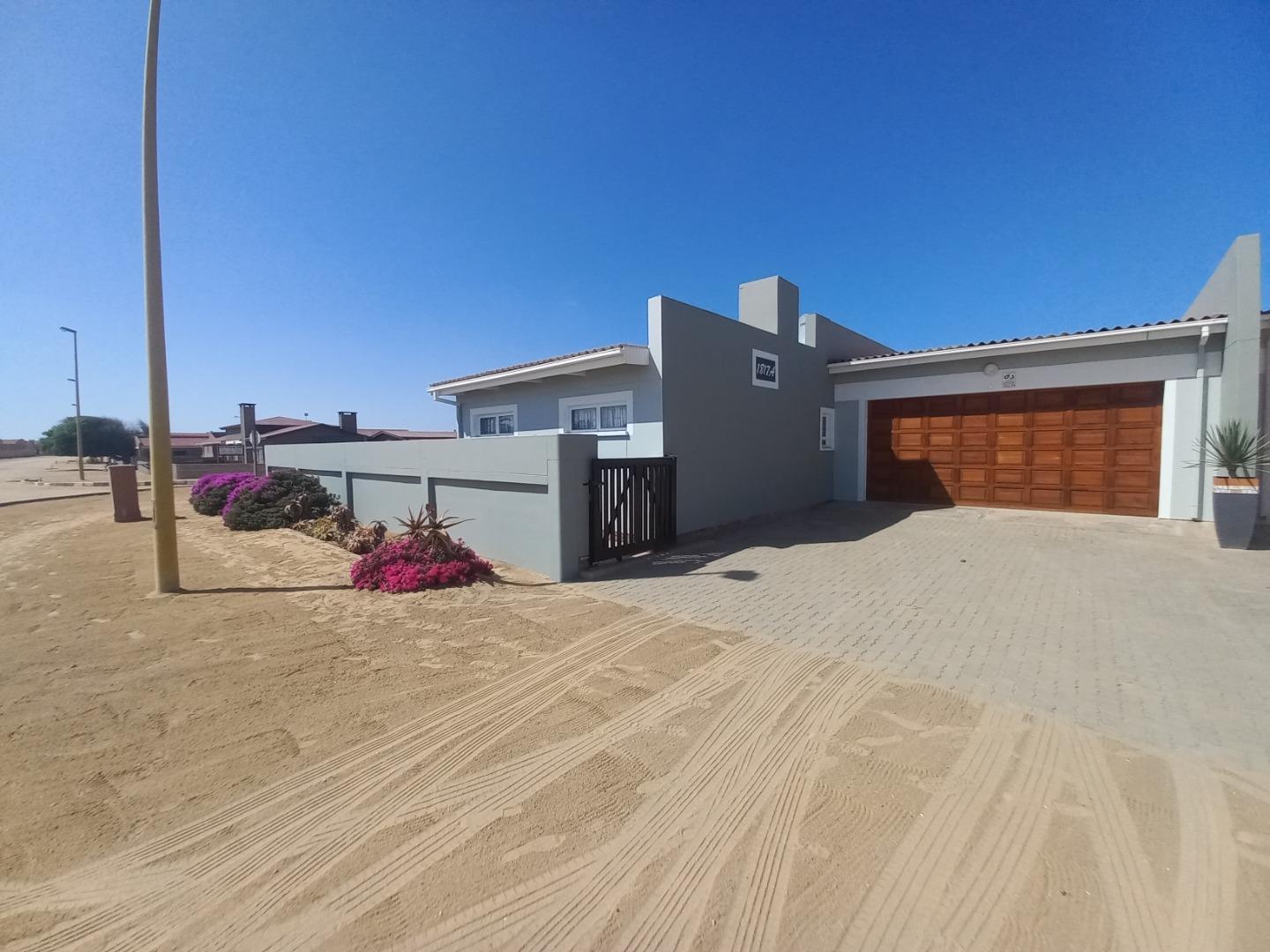 5 Bedroom House for Sale - Erongo