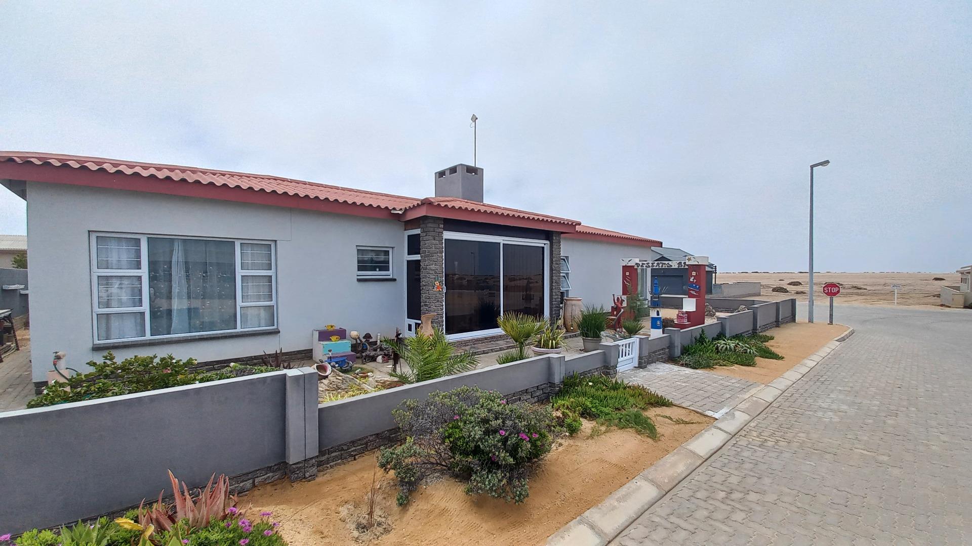 2 Bedroom House for Sale - Erongo