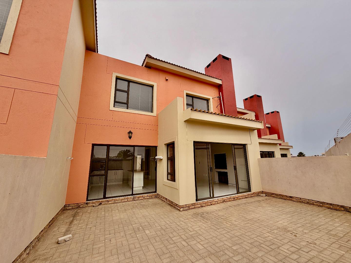 2 Bedroom Townhouse for Sale - Erongo